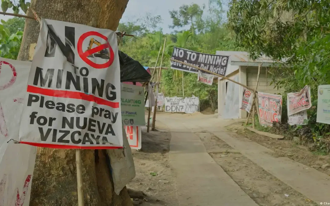 Barricades delay mining project in northern Philippines
